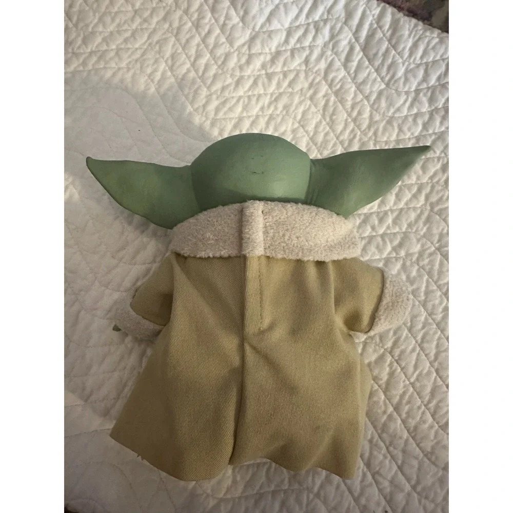 Mandalorian‎ The Child Animatronic